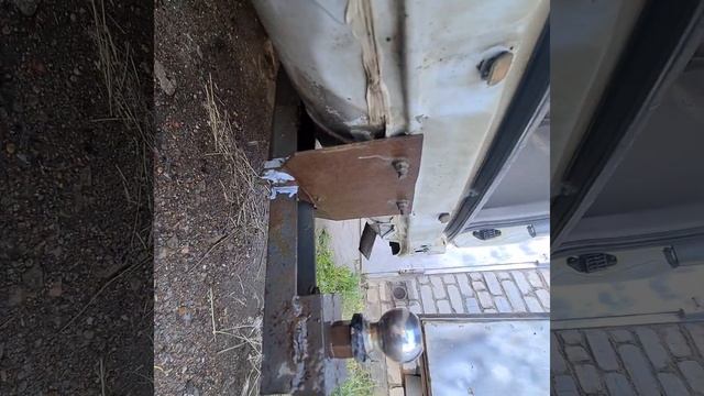 Фаркоп на ноах из уголка и пластины