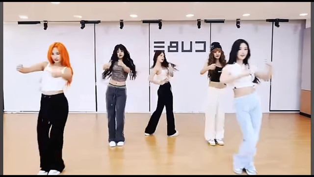 (G) I-dle , Klaxon, Mirror.