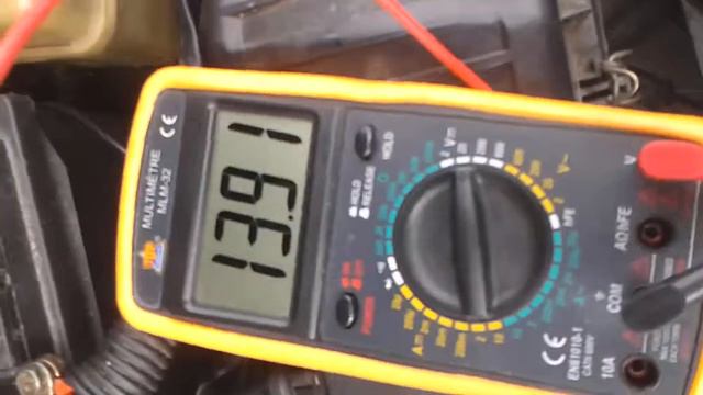 405 Mi 16 : Grincement Quand Les Phares Sont Allumés