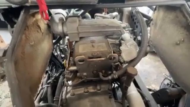 (P-31347) 2005 Mercedes OM904LA Engine