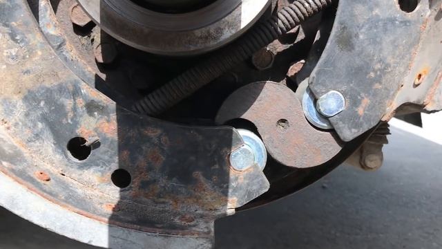 Замена тормозных колодок и дисков