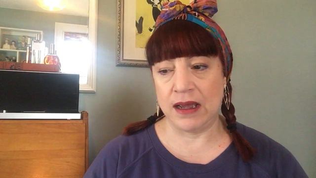 Favorite Lilac Perfumes + Fragrances: Perfect For Spring Or Any Time!