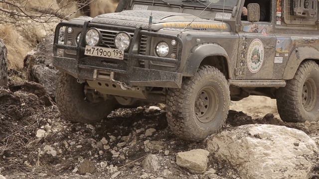 замок и камень