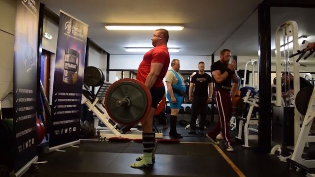 Benni Deadlifts 440kg Full Session