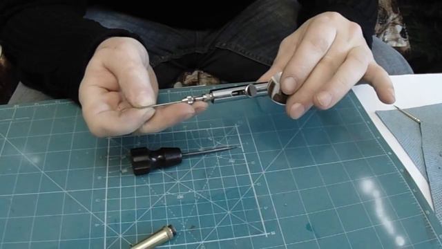 Регулировка уплотнителя иглы.