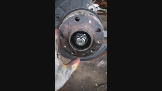 Замена тормозных колодок и дисков