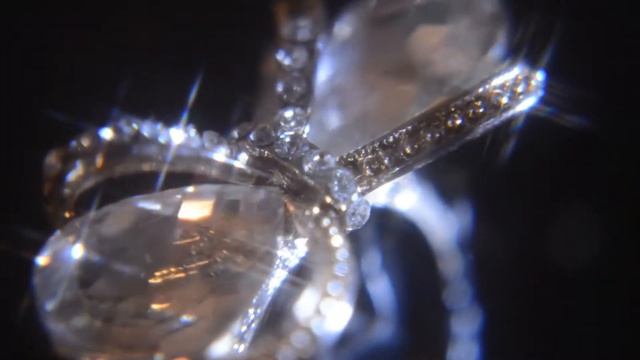 Девушка потеряла золотой браслет и хотела уже расстаться...