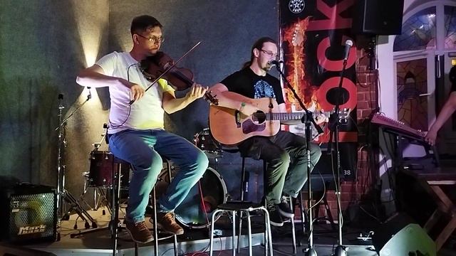 Максим Бойко, Илья Новоселов - Шёл мужик (А. 