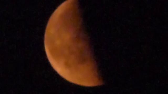 24th Of 4th 2011 4am Blood Red Moon Lumix Tz20