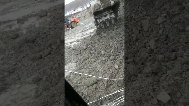 Ведение забоя на экскаваторе Komatsu PC 750. Лёгкий способ закончить забой!