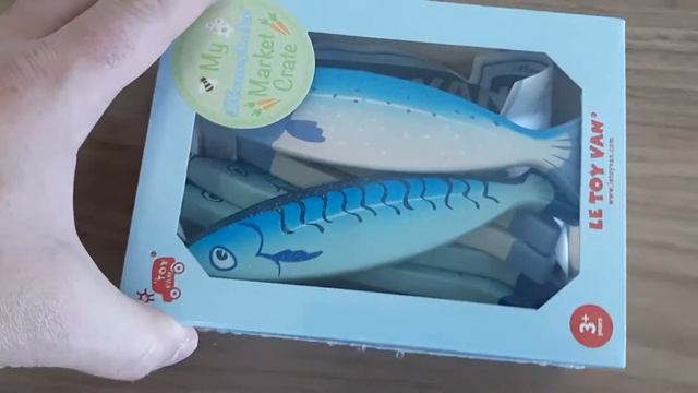 Набор игрушечных продуктов свежая рыба в деревянном ящичке TV184