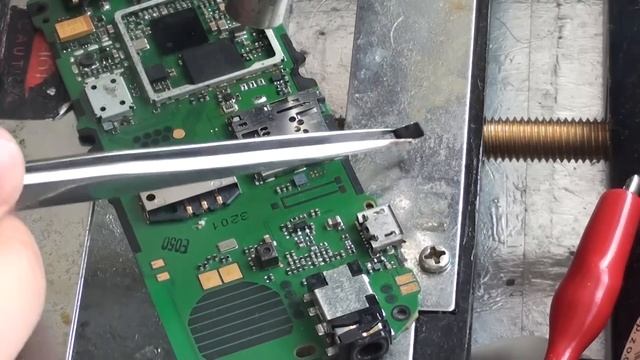 Nokia X2 не заряжается \Nokia X2 no charging