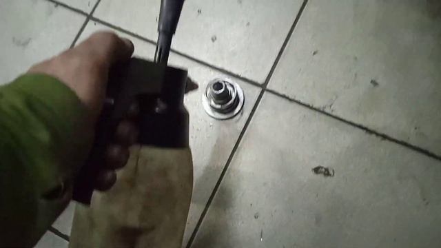 собрал коробку на снегоходе