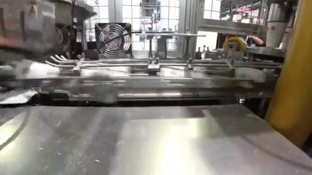 Производство бумажных стаканчиков с логотипом