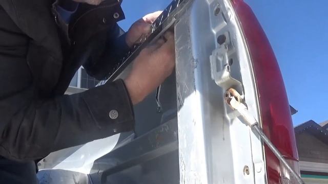 OBS Chevrolet Accessories | Diamond Plate Box Rails And Stereo Install | 93 Chevy Silverado  UPDATE