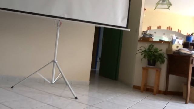 Vidéoprojecteur XPE600 De Crenova