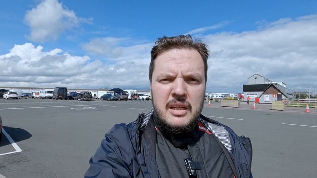 Donington Park, Ever Changing Conditions, And Blazingly Fast F1000. What Could Go Wrong?