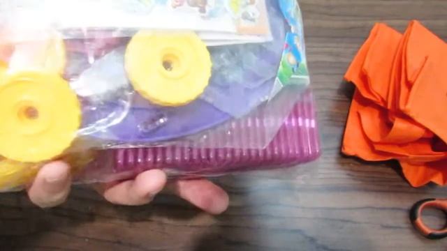 Развивающий детский магнитный конструктор 200ед из Китая / Игры