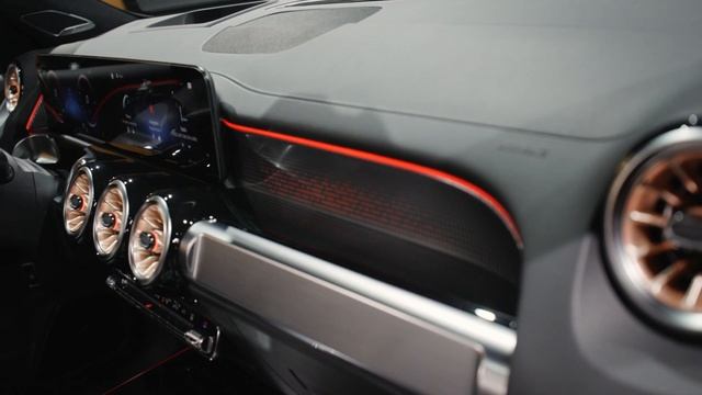 Обзор семиместного электрического внедорожника Mercedes EQB