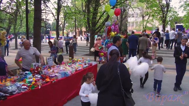 1 мая 2019 год по станице Отрадная с камерой  Праздничное первомайское шествие