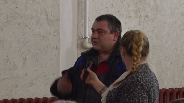 Жители поселка Спутник встретились с руководством округа