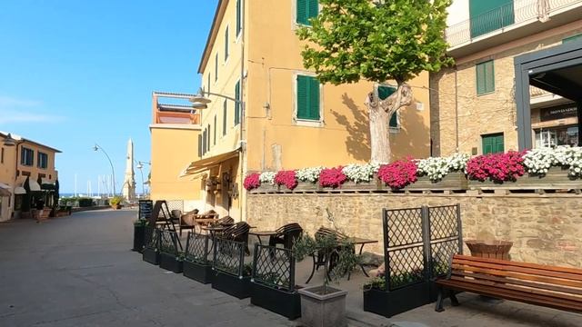 Летний отдых в Италии,чистое море ,и старинный город #жизньвиталии #Италия #отпуск