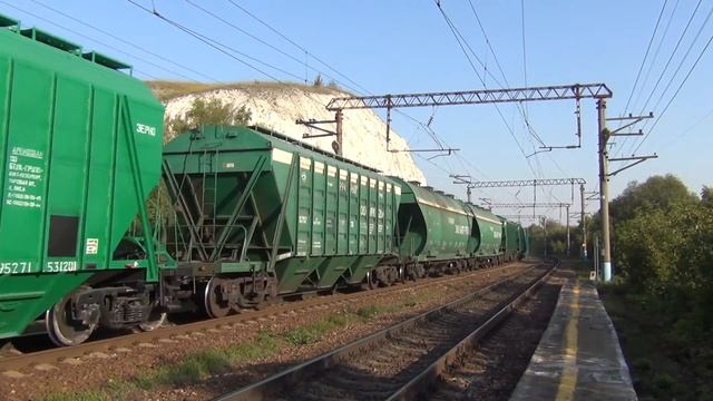 Электровоз ВЛ80С-1129/1194 с грузовым поездом