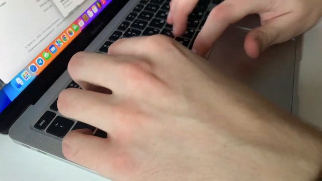 Опыт использования MacBook Air M1. Стоит ли покупать в 2023 году?