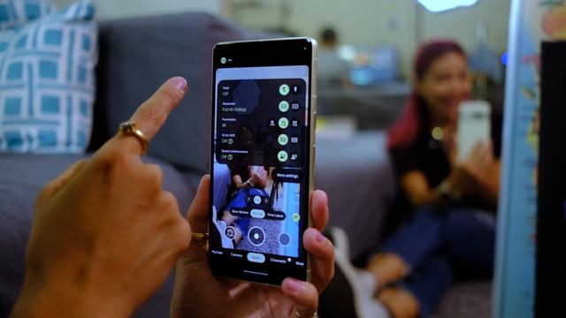 Google Pixel 7 Unboxing + Camera Tour