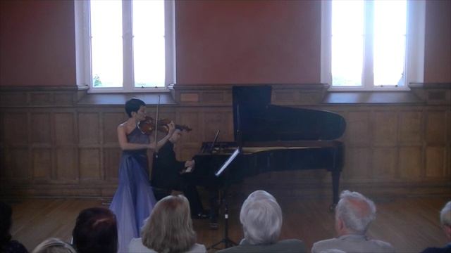 Anne Akiko Meyers: Astor Piazzolla's Tanti Anni Prima (Ave Maria) Cathal Breslin