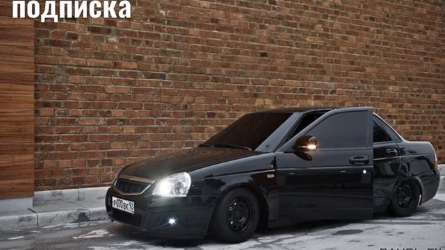 По  ночам я во дворе вижу звёзд сияние!