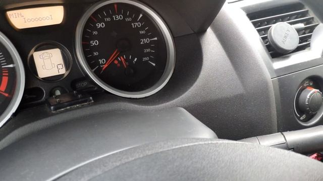 ? Электронный уровень масла на Renault Megane 2