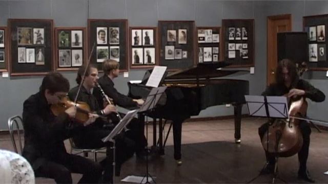 Sophie Levkovskaia «Le Corps Propre» * «Körper Eigen» * «Body One's»