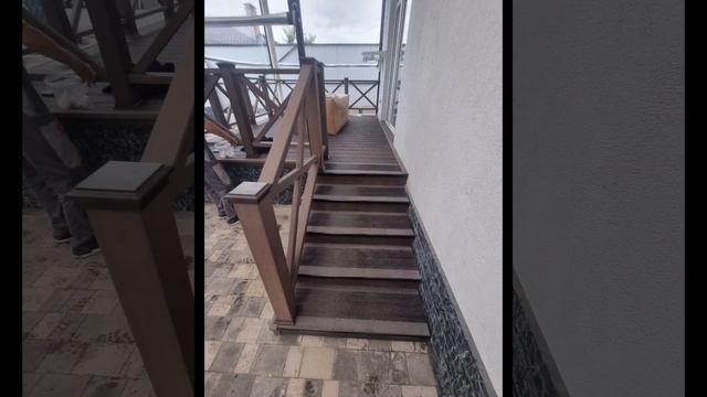 Терраса из ДПК и мягкие окна