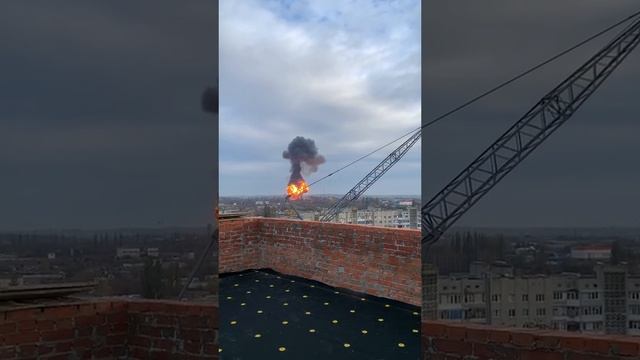 Попадания калибра по объекту в Киеве