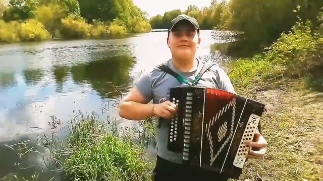 На поле танки грохотали.