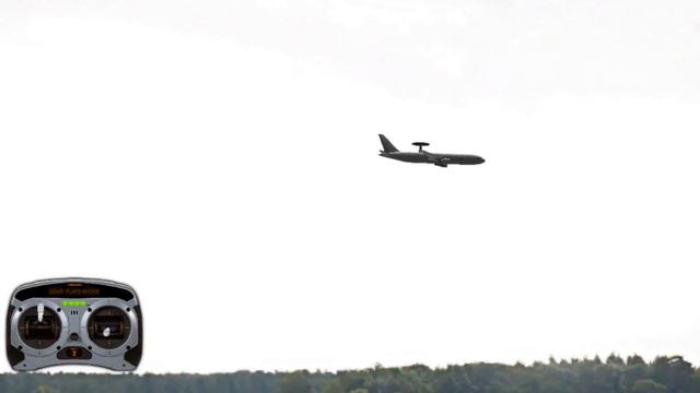 Aerobatics With A AWACS Boeing E-767 RC TURBINE MODEL On The Phoenix RC 5.5 Sim