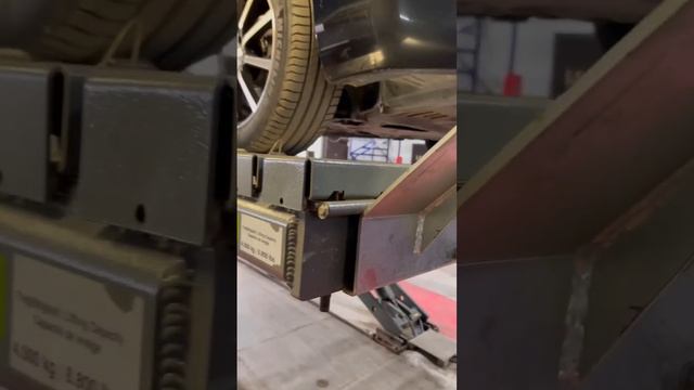 Peugeot - искусство и технологии