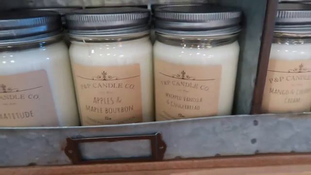 Vlogmas: Gift Ideas At The Boutique!