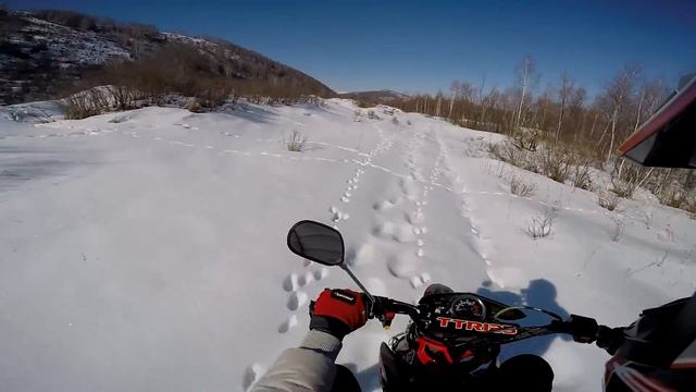 Прыжки-покатушки по снегу. Irbis TTR125. GoPro4