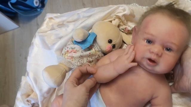 Силиконовая реборн девочка.