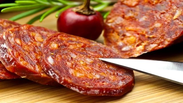 Колбаса — польза и вред для организма