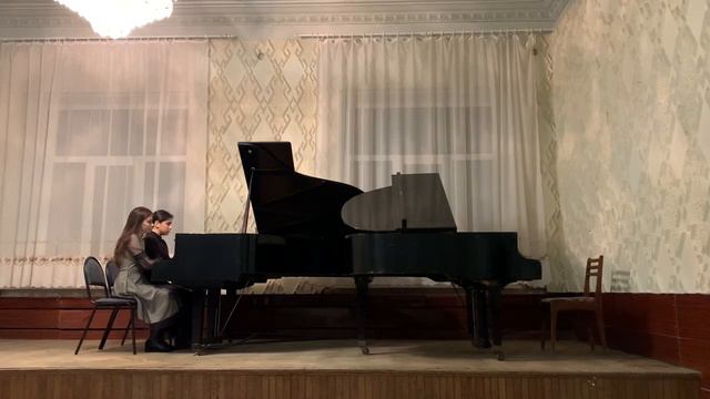Фортепианный дуэт:Софья Тимербаева-Татьяна Коткова.2курс.Октябрьский музыкальный колледж.