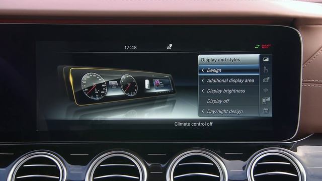 Mercedes-Benz E 220 D - Interior Design In Kallaite Green | AutoMotoTV