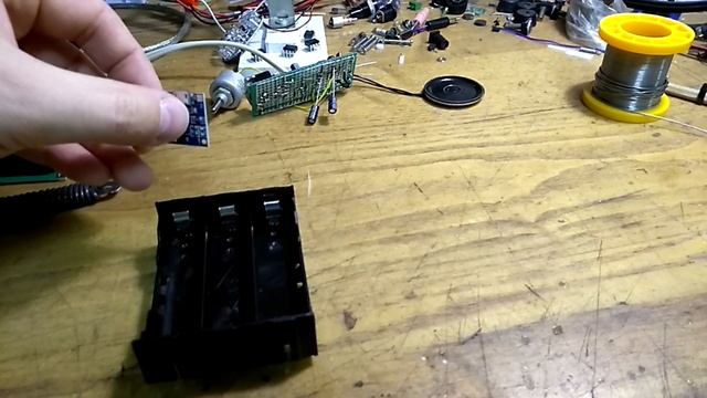 по быстрому сколхозил недорогую зарядку для 18650