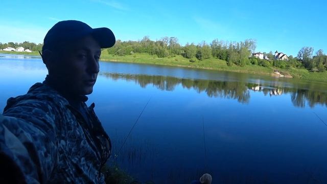 ДВА ДНЯ НА ДАЧЕ. ЛОВИМ ЛЕЩА НА ФИДЕР. ТЕСТЬ НАС ОБЛОВИЛ.