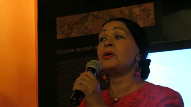 Поет Народная артистка России  Екатерина Жемчужная.