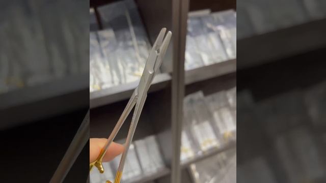 Ножницы-иглодержатель медицинский Geomed, производство Германия.