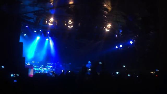 Limp Bizkit - Behind Blue Eyes - La Riviera Madrid 2010