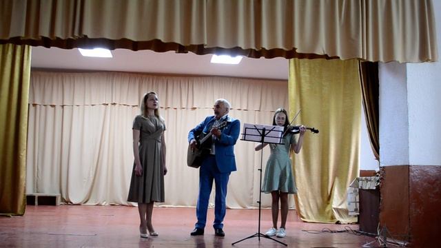 Столяр Ганна, Столяр Софія (скрипка), Хмарук Віталій - Мамо, Ваші діти як птиці (уривок)